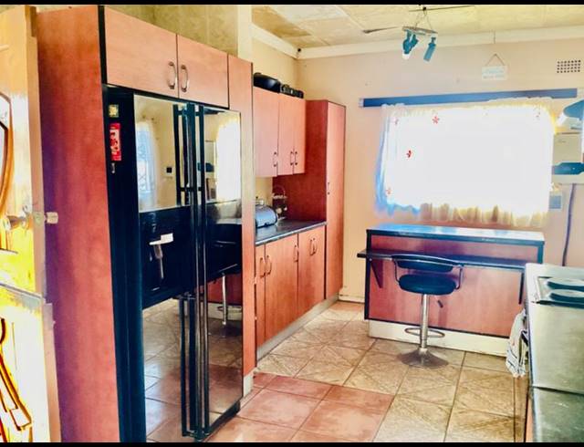 4 BEDROOM HOUSE FOR SALE IN VANDERBIJLPARK CW 2